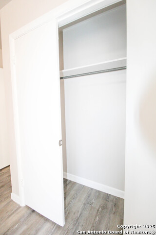 Image 32 of 47 For 434 Cosgrove