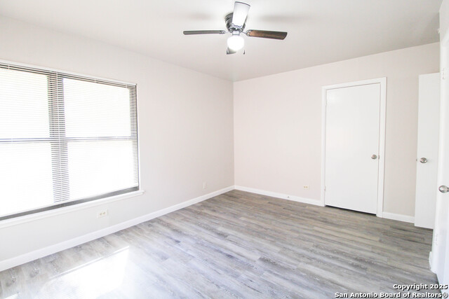 Image 35 of 47 For 434 Cosgrove