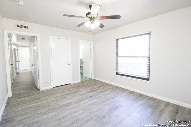 Image 37 of 47 For 434 Cosgrove