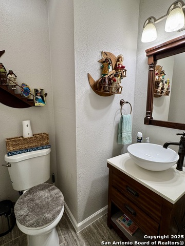 Image 8 of 35 For 325 Eagle Ridge