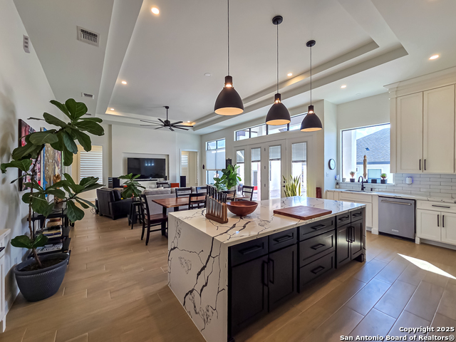 Image 5 of 27 For 2733 Lavander Drive