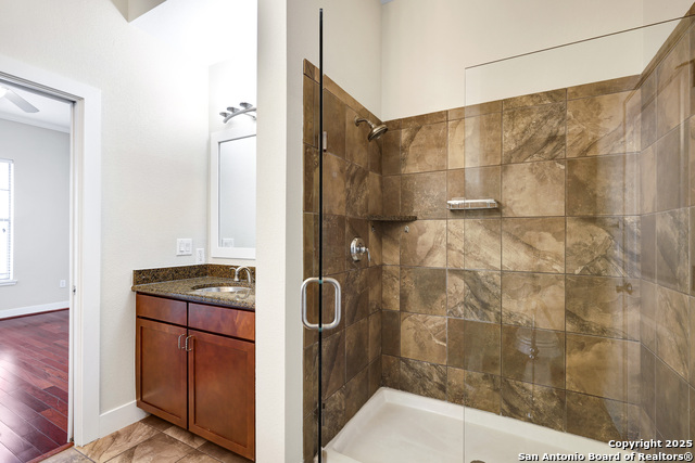 Image 19 of 34 For 7342 Oak Manor Dr 1304