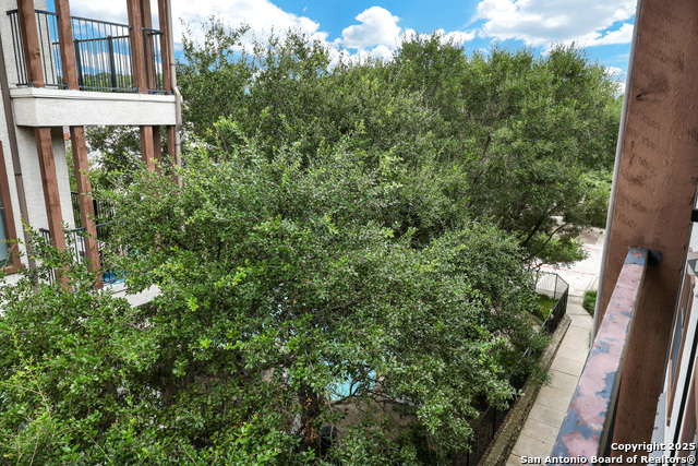 Image 25 of 34 For 7342 Oak Manor Dr 1304