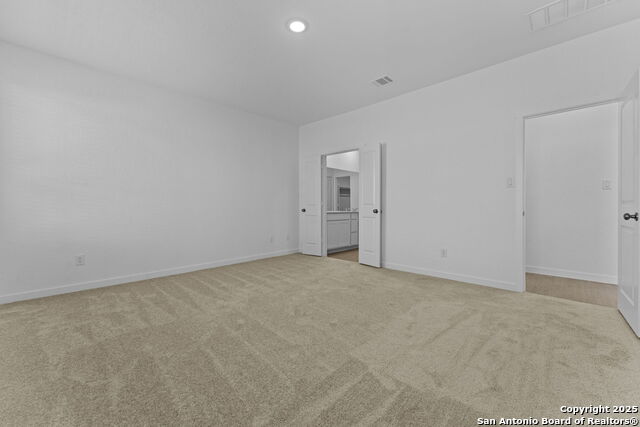 Listing photo id 18 for 3820 Northaven