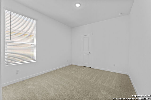 Listing photo id 1 for 3820 Northaven