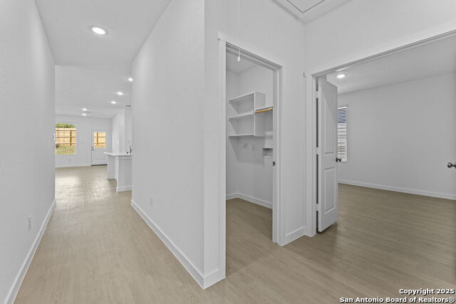 Listing photo id 7 for 3820 Northaven