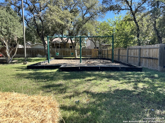 Image 29 of 34 For 11119 Oak Rise