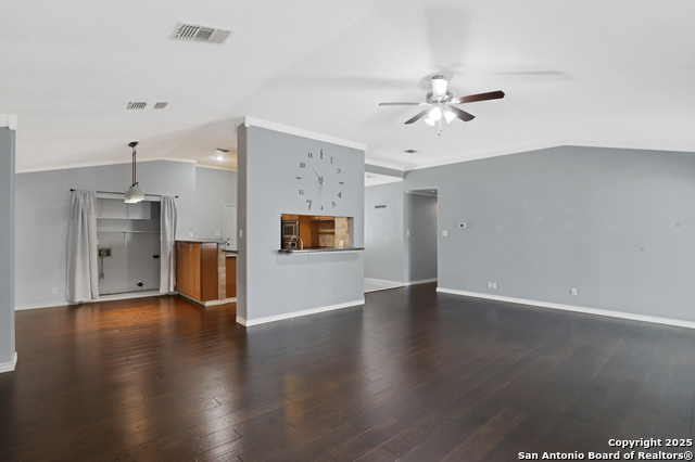 Image 4 of 34 For 11119 Oak Rise