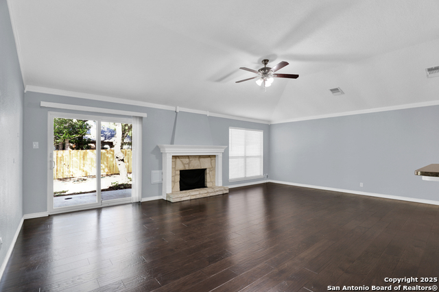 Image 7 of 34 For 11119 Oak Rise