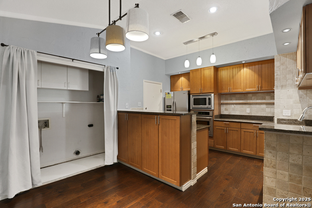 Image 9 of 34 For 11119 Oak Rise