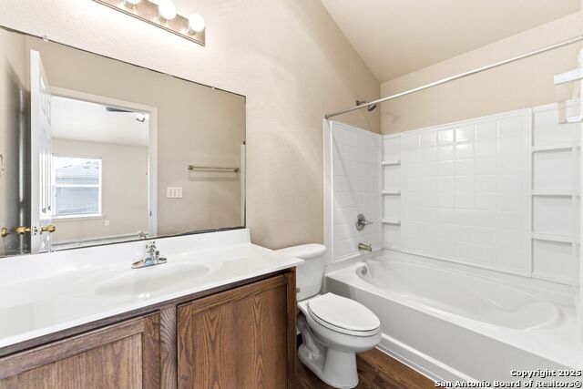 Image 18 of 33 For 6254 Wildgrass Spur