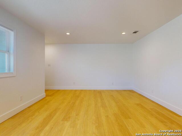 Image 6 of 23 For 215 Artemis