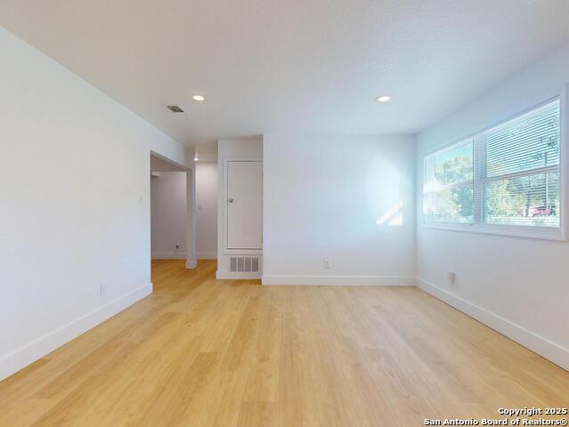 Image 7 of 23 For 215 Artemis