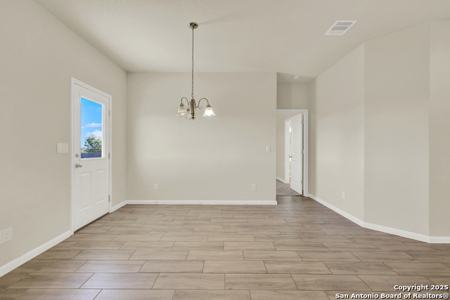 Image 11 of 30 For 1333 Kelly River