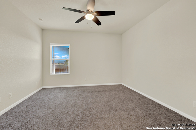 Image 23 of 30 For 1333 Kelly River