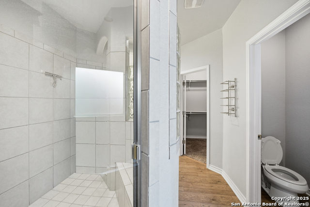 Listing photo id 22 for 9502 Bricewood Tree