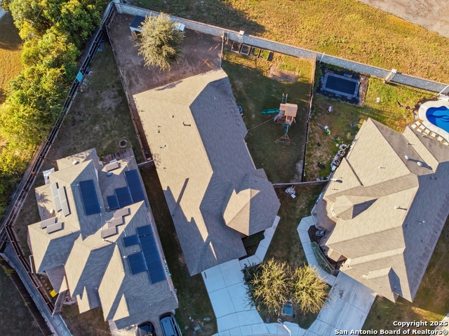 Listing photo id 3 for 9502 Bricewood Tree