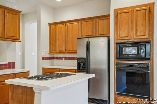 Listing photo id 11 for 9403 Oakwood