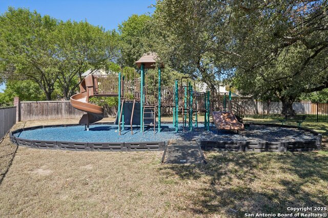 Listing photo id 42 for 9403 Oakwood