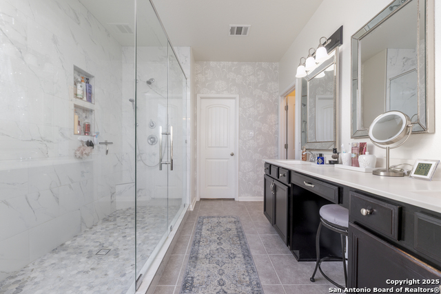 Image 19 of 58 For 13130 Waterlily Way