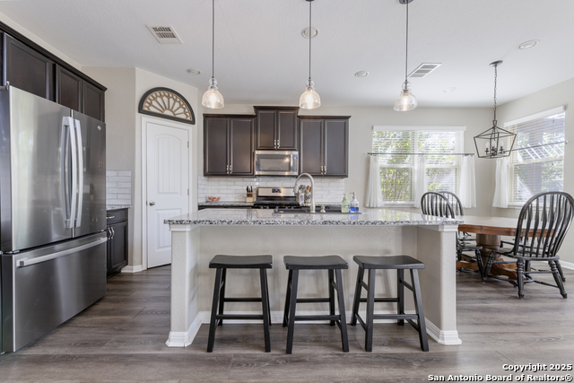 Image 5 of 58 For 13130 Waterlily Way