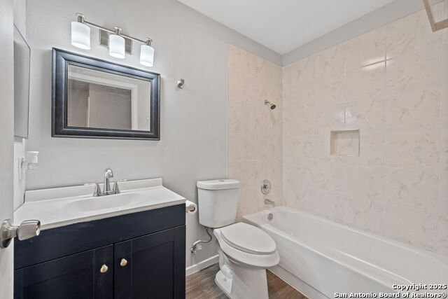 Image 9 of 22 For 6915 Oldham  