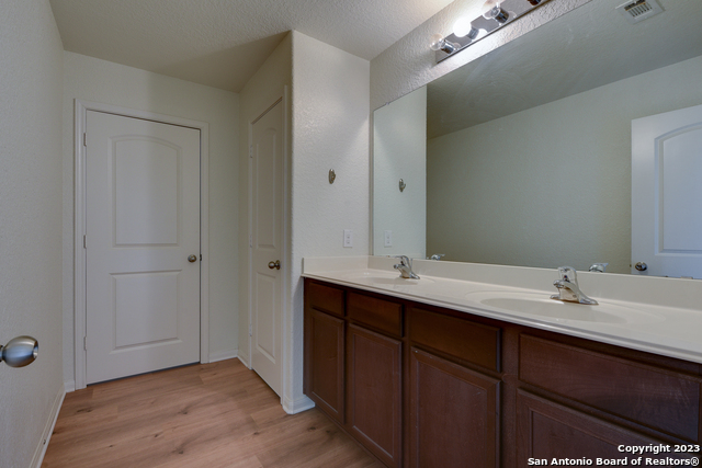 Image 16 of 17 For 12227 Luckey Summit