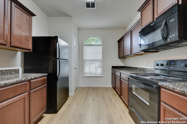 Image 3 of 17 For 12227 Luckey Summit