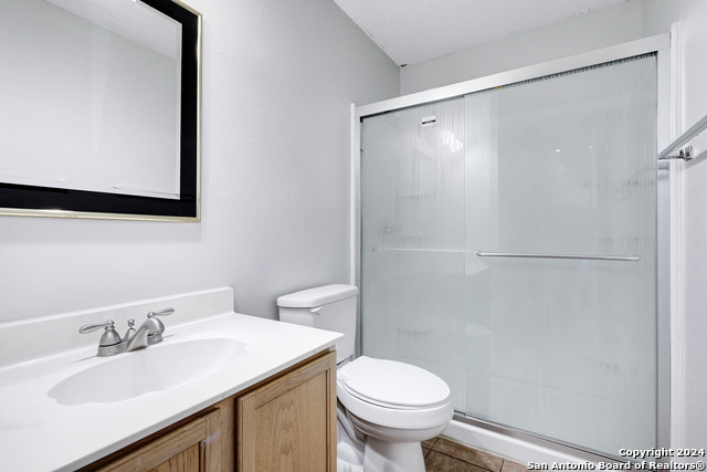 Listing photo id 19 for 8047 Cantura Mills