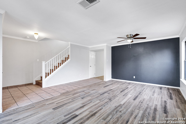 Listing photo id 1 for 8047 Cantura Mills