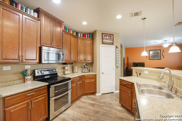 Listing photo id 11 for 13342 Loma Sierra