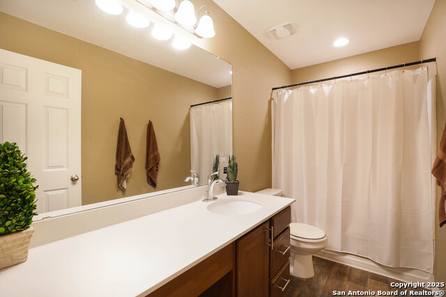 Listing photo id 23 for 13342 Loma Sierra