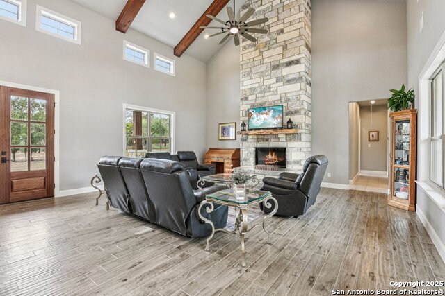 Image 4 of 55 For 132 Wood Valley