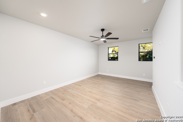 Image 28 of 34 For 725 Heavenly Sky