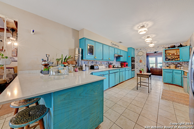 Listing photo id 5 for 3136 Bolton  