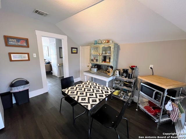 Image 25 of 44 For 519 Monumental