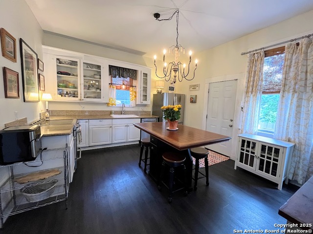 Image 12 of 53 For 519 Monumental