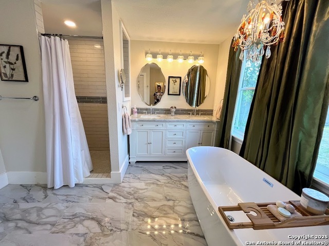 Image 19 of 53 For 519 Monumental