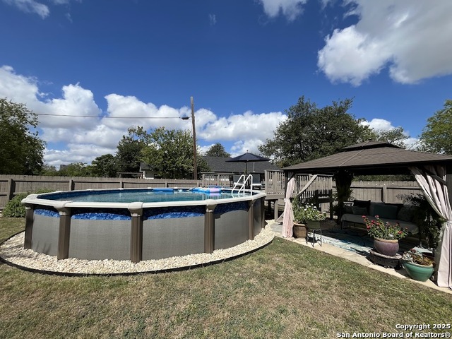 Image 48 of 53 For 519 Monumental