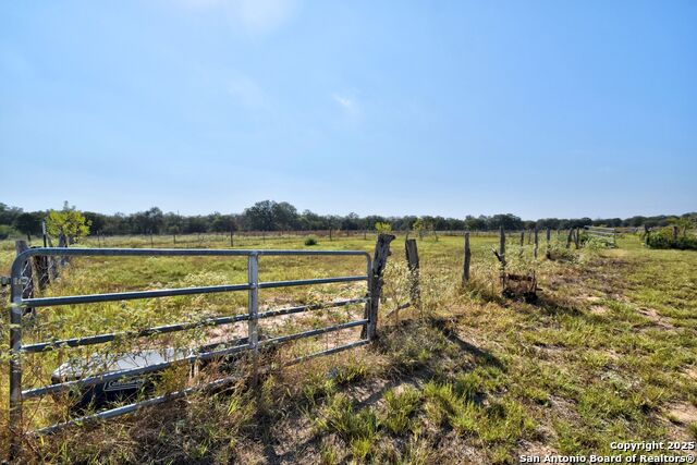 Image 20 of 37 For 436 Old Colony