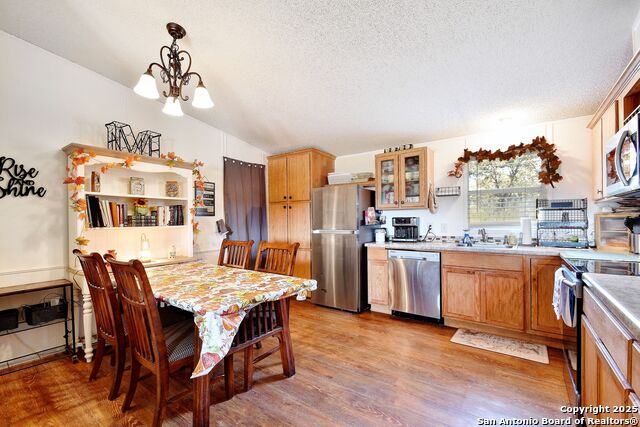 Image 6 of 37 For 436 Old Colony