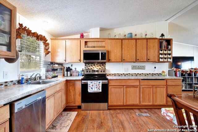 Image 8 of 37 For 436 Old Colony