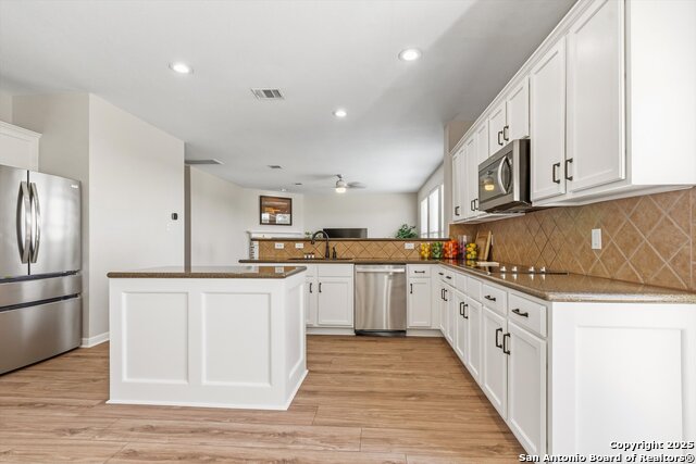 Image 14 of 51 For 23103 Fairway Bridge