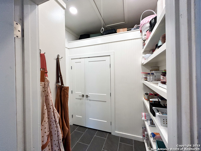 Image 17 of 23 For 2347 Rock Grove