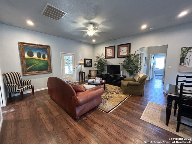 Image 6 of 23 For 2347 Rock Grove