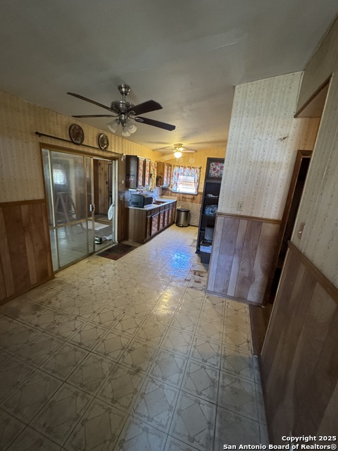 Image 20 of 23 For 5247 Village Glen