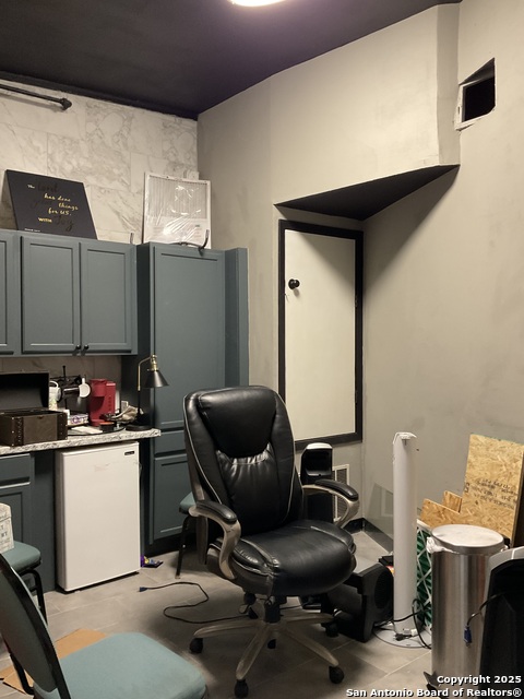 Listing photo id 19 for 1414 Zarzamora N