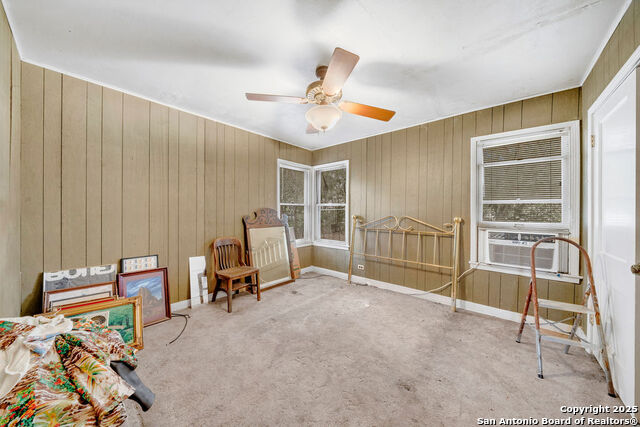 Listing photo id 16 for 1531 Lawndale