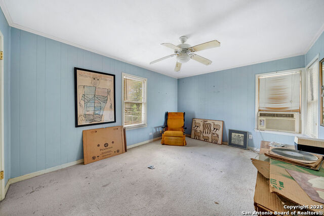 Listing photo id 17 for 1531 Lawndale