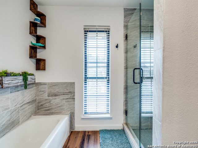 Listing photo id 14 for 3605 Hidden  E1